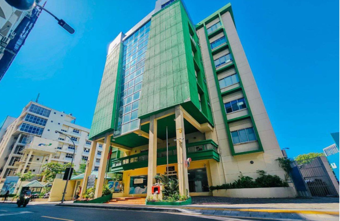 މޯލްޑިވްސް އިންޓަރނޭޝަނަލް ފައިނޭންޝަލް ސަރވިސަސް އޮތޯރިޓީ، މާލީ ވުޒާރާގެ ދަށަށް
